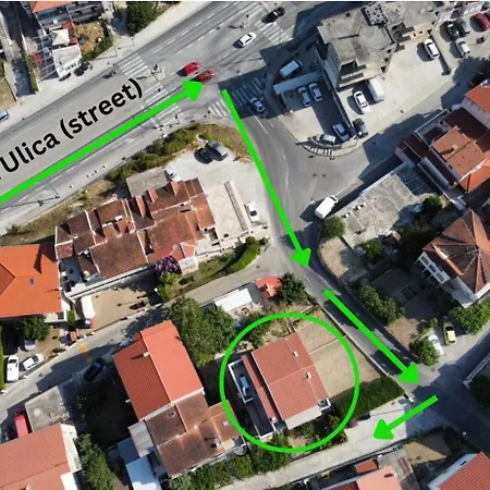 Desire アパート スプリト